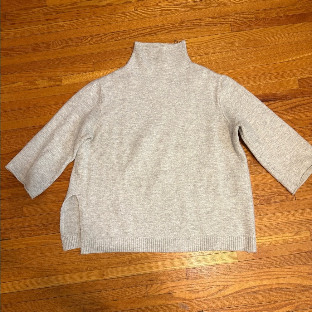 Zara Turtleneck w/ Split Hem in White Size M (fits very oversized)